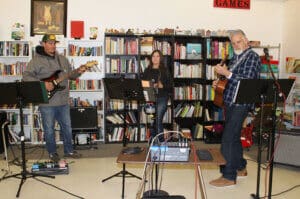 Thrift Store, live band Kinfolk, guitar, lead singer, guitar