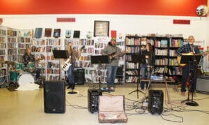 Thrift Store, live band Kinfolk, wide shot
