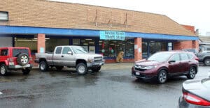 Thrift Store, Store front Wide shot