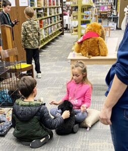 Puppies puppies puppies_Children with puppy