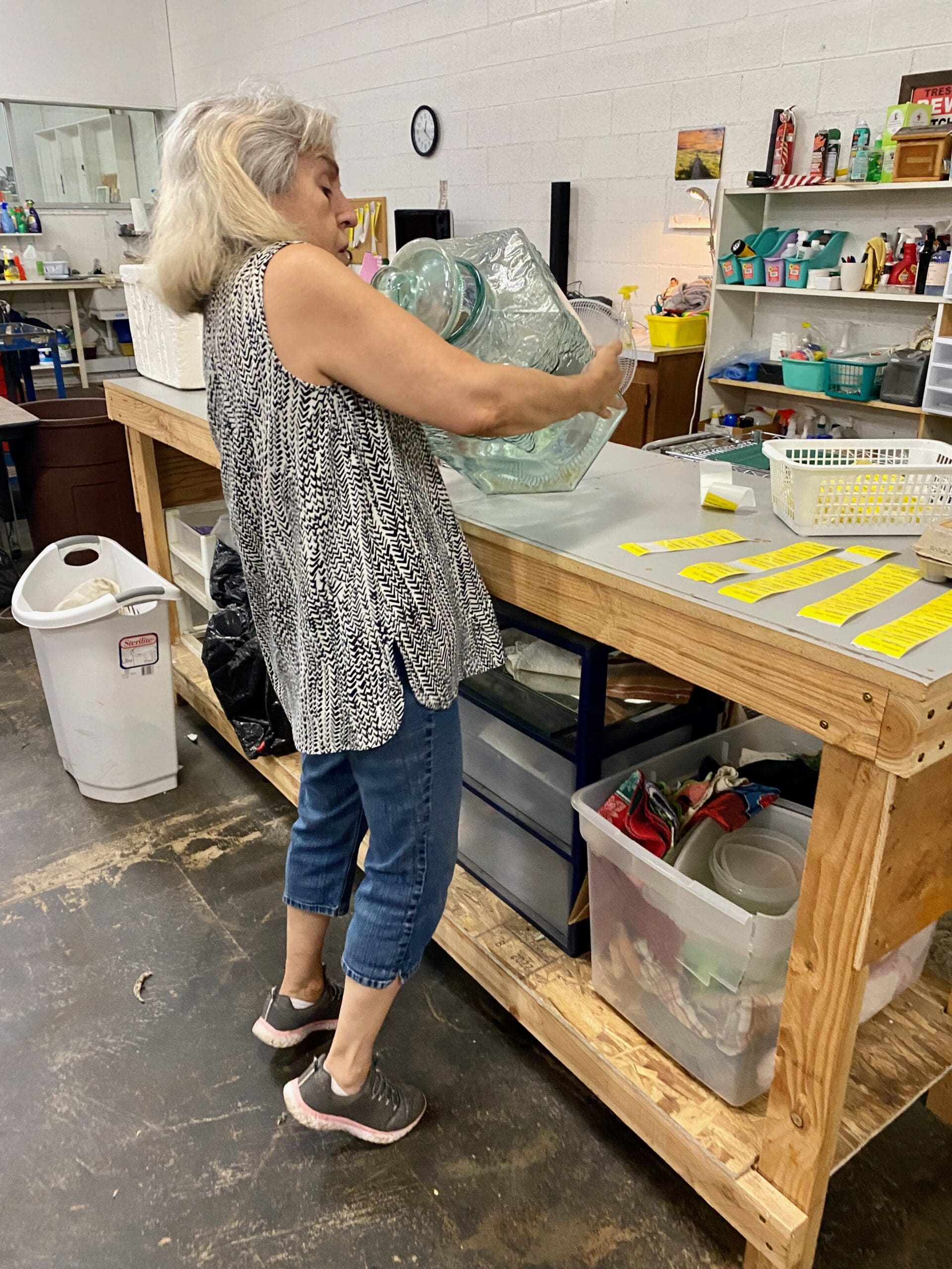 Thrift_Store_volunteer_Laura